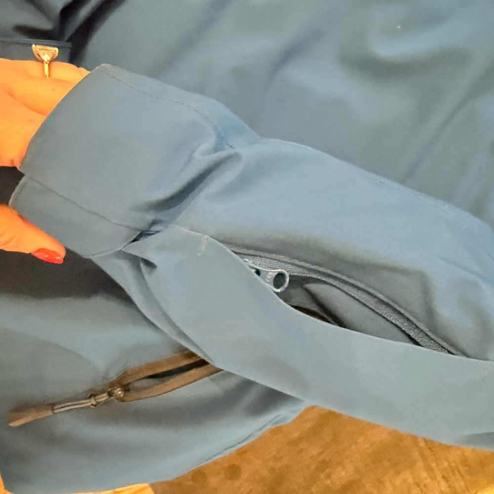 Helly Hansen Jacket - Men’s Small - image 3